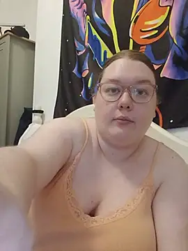 Snapshot of Sexycurvyemilyy chatting on 8, 7, 2026 Sexycurvyemilyy online show from 8, 7, 2026