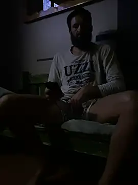 Snapshot of Dieselxxx09 chatting on 8, 2, 2025 Dieselxxx09 online show from 8, 2, 2025