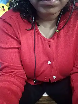 Snapshot of Sexybomb33 chatting on 12, 2, 2025 Sexybomb33 online show from 12, 2, 2025