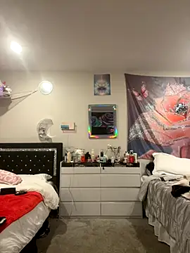 DominiqueX0 online show from 28, 9, 2025