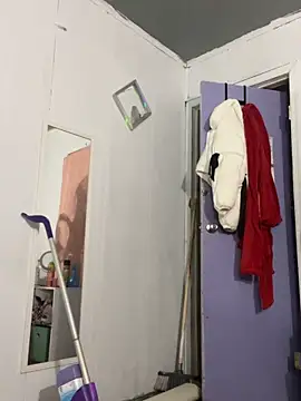 DominiqueX0 online show from 6, 3, 2026