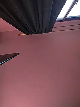 LissaThompsom online show from 4, 2, 2026