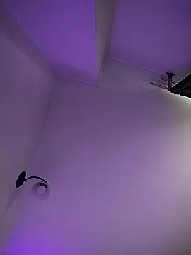 LissaThompsom online show from 6, 2, 2026