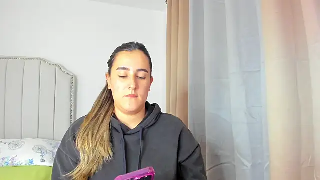 Hanna86 online show from 10, 2, 2026