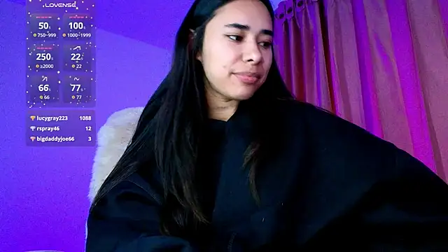 AmyOlimpo online show from 26, 11, 2025