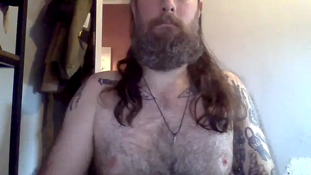 Snapshot of Thrillhouse chatting on 5, 11, 2025 Thrillhouse online show from 5, 11, 2025