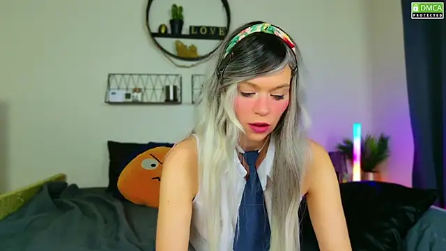 Kittychatte online show from 12, 12, 2024