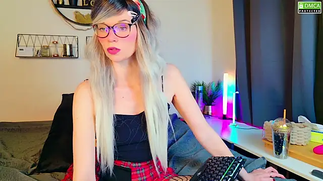 Kittychatte online show from 1, 3, 2025