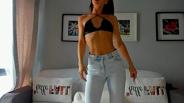 Snapshot of bellahot77 chatting on 18, 9, 2025 bellahot77 online show from 18, 9, 2025