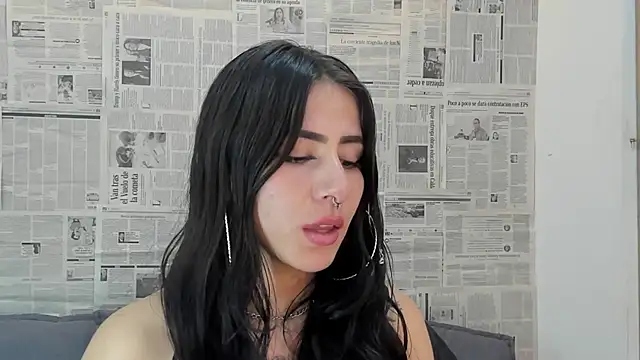 Mhelanny2 online show from 12, 1, 2025