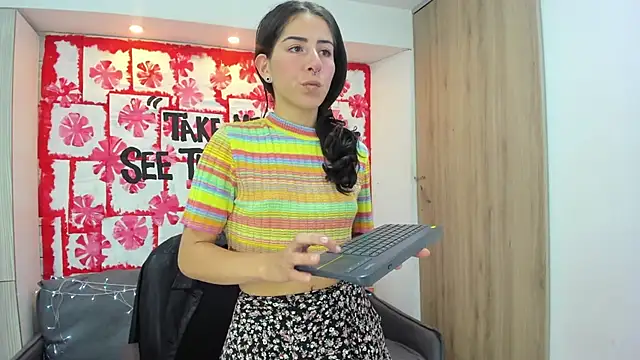 Mhelanny2 online show from 15, 2, 2025