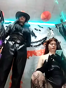 Snapshot of latintransbigcum chatting on 27, 10, 2025 latintransbigcum online show from 27, 10, 2025