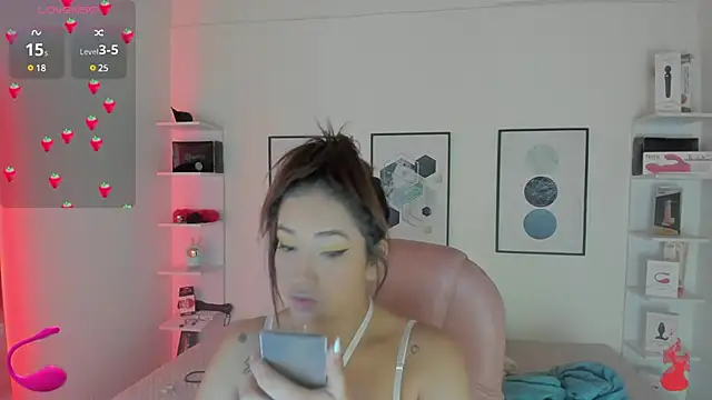 cristal  hot 1 online show from 28, 1, 2025