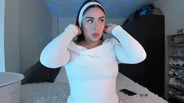 rosalie lust online show from 7, 3, 2025