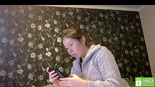 Snapshot of Sophi_Cute chatting on 29, 11, 2025 Sophi Cute online show from 29, 11, 2025