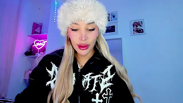  viioletweekend  online show from 14, 2, 2026