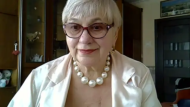 SweetCherry27 online show from 5, 3, 2025