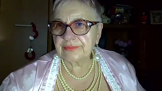 SweetCherry27 online show from 19, 9, 2025