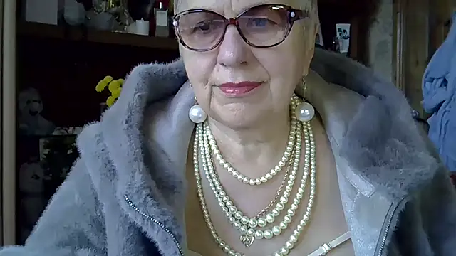 SweetCherry27 online show from 19, 10, 2025