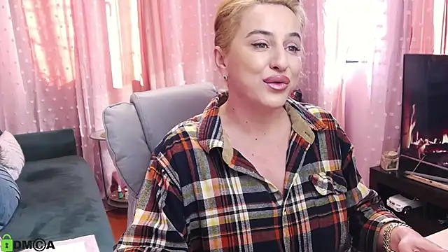 CarrieLoveX online show from 27, 1, 2025