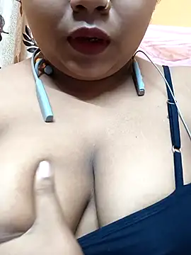 Snapshot of Sophiaboudi chatting on 12, 2, 2025 Sophiaboudi online show from 12, 2, 2025