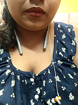 Snapshot of Sophiaboudi chatting on 26, 2, 2025 Sophiaboudi online show from 26, 2, 2025