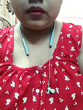 Snapshot of Sophiaboudi chatting on 28, 2, 2025 Sophiaboudi online show from 28, 2, 2025