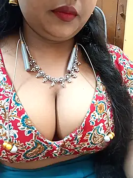 Snapshot of Sophiaboudi chatting on 23, 9, 2025 Sophiaboudi online show from 23, 9, 2025