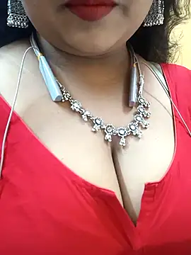 Snapshot of Sophiaboudi chatting on 25, 9, 2025 Sophiaboudi online show from 25, 9, 2025