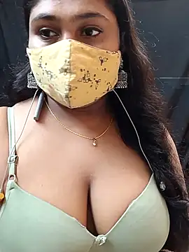 Snapshot of Sophiaboudi chatting on 5, 10, 2025 Sophiaboudi online show from 5, 10, 2025