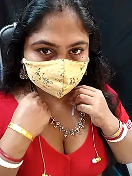 Snapshot of Sophiaboudi chatting on 6, 10, 2025 Sophiaboudi online show from 6, 10, 2025