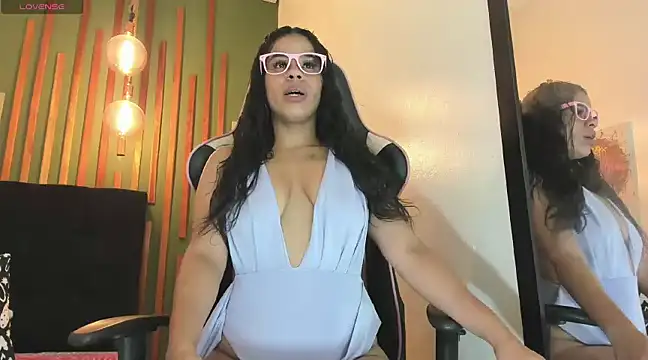 Snapshot of RebeccaSexx chatting on 12, 3, 2025 RebeccaSexx online show from 12, 3, 2025