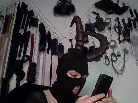 Snapshot of FeticheMacabre chatting on 8, 1, 2025 FeticheMacabre online show from 8, 1, 2025