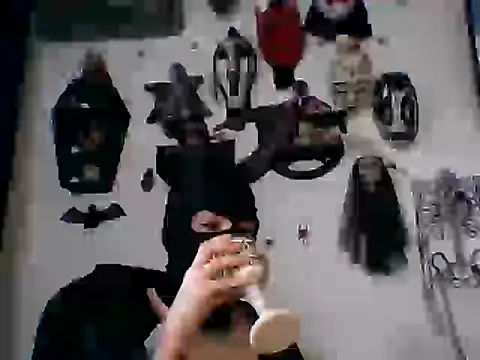 Snapshot of FeticheMacabre chatting on 19, 11, 2025 FeticheMacabre online show from 19, 11, 2025