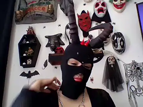 Snapshot of FeticheMacabre chatting on 22, 11, 2025 FeticheMacabre online show from 22, 11, 2025