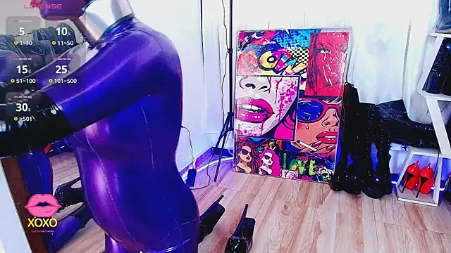 Snapshot of LatexDevil_Blondie chatting on 25, 3, 2026 LatexDevil Blondie online show from 25, 3, 2026