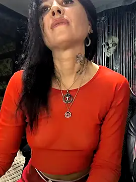 KikiXRed online show from 6, 12, 2024