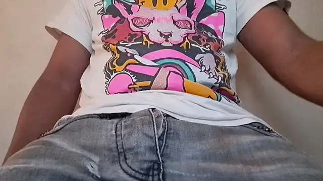 Snapshot of royblackbigpvt chatting on 22, 10, 2025 royblackbigpvt online show from 22, 10, 2025