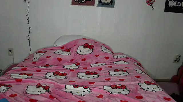 Cupcakecutie449 online show from 26, 2, 2026