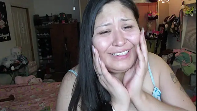 Cupcakecutie449 online show from 15, 5, 2026