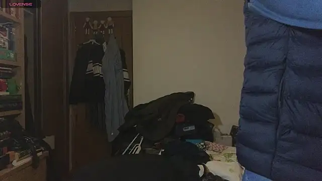 curiosillo83 online show from 21, 2, 2025