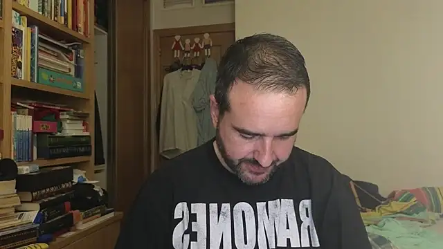 curiosillo83 online show from 20, 10, 2025