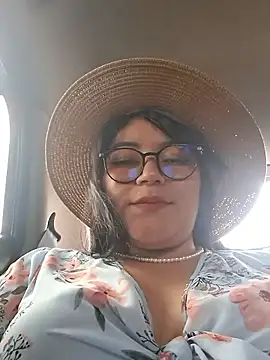 Sakura 0505 online show from 17, 12, 2025