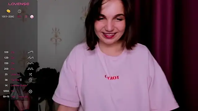 KindHazelHere  online show from 18, 2, 2025