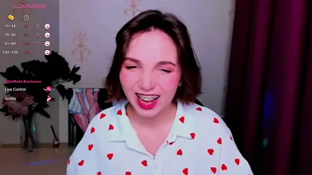 KindHazelHere  online show from 10, 10, 2025