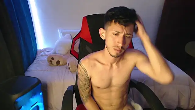 Snapshot of stevenSEX123 chatting on 10, 12, 2024 stevenSEX123 online show from 10, 12, 2024