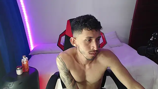 Snapshot of stevenSEX123 chatting on 29, 12, 2024 stevenSEX123 online show from 29, 12, 2024