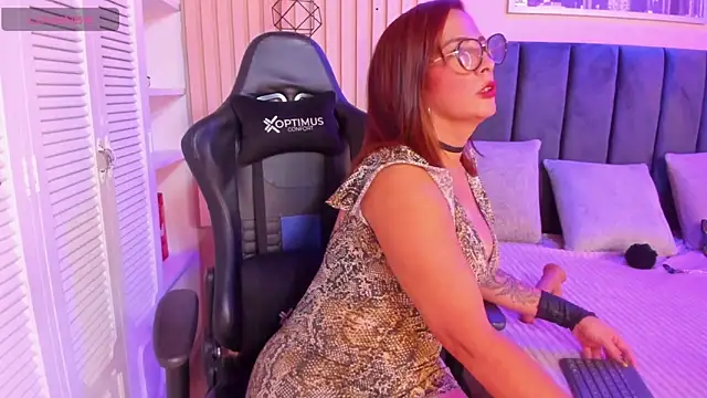 Snapshot of ashlye_miller_ chatting on 1, 3, 2025 ashlye miller  online show from 1, 3, 2025