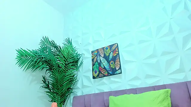 Hellen Sky online show from 7, 2, 2025