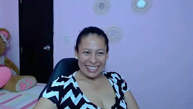 Snapshot of mature_martina chatting on 24, 1, 2025 mature martina online show from 24, 1, 2025